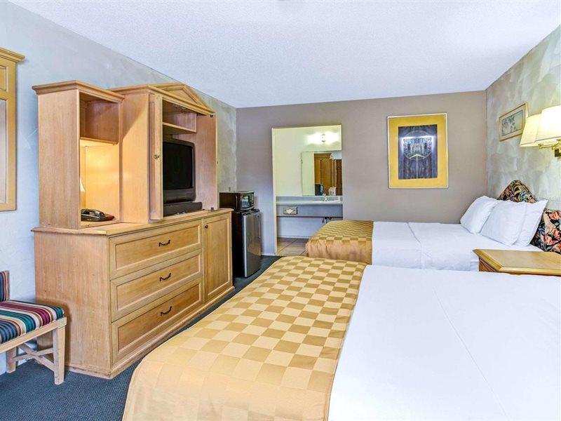 Knights Inn Киссимми Экстерьер фото
